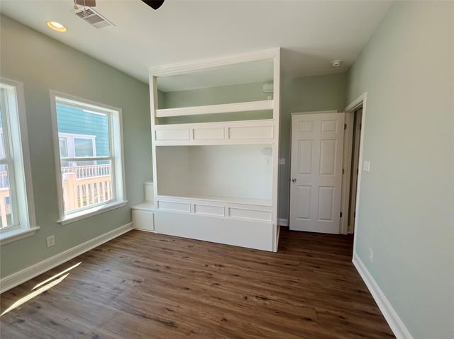 2634 Whitecap, Crystal Beach, TX 77650