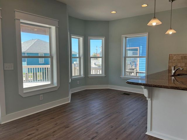 2634 Whitecap, Crystal Beach, TX 77650