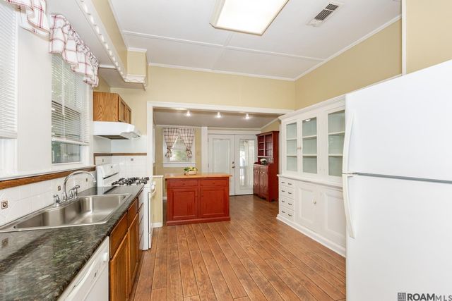 24030 Eden St, Plaquemine, LA 70764