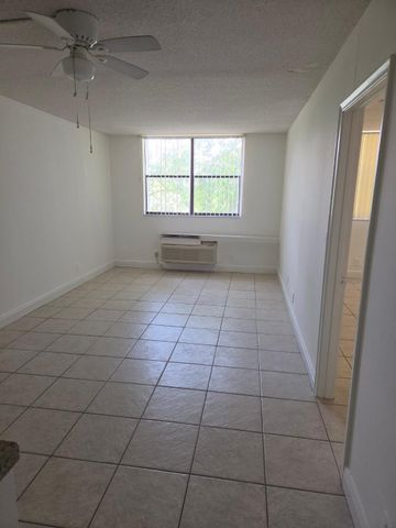2401 RIVERSIDE Drive 306-B, Coral Springs, FL 33065