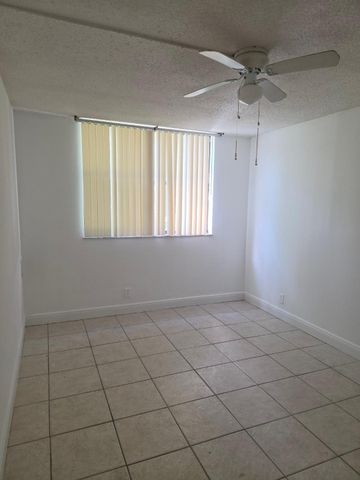 2401 RIVERSIDE Drive 306-B, Coral Springs, FL 33065