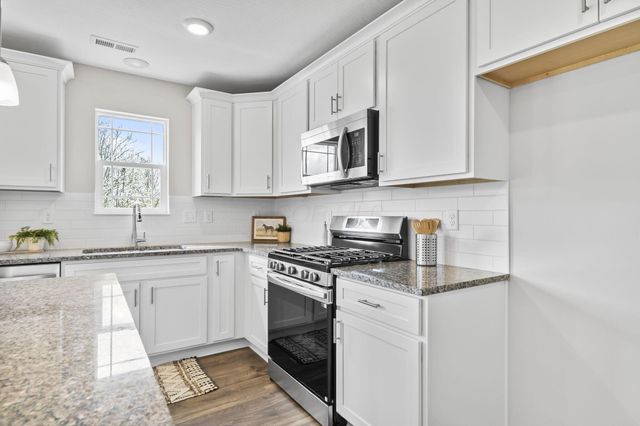 908 Eastern Avenue, Bellefontaine, OH 43311