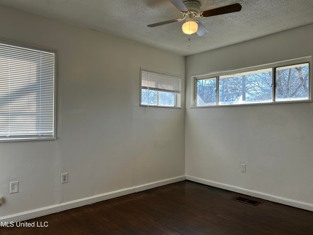 230 Savanna Street, Jackson, MS 39212