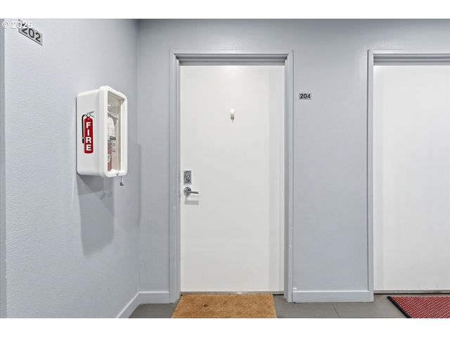 1480 N JARRETT St 204, Portland, OR 97217