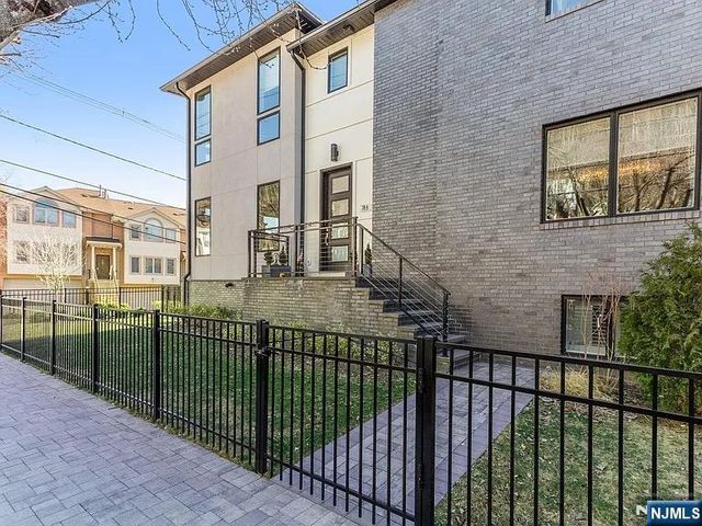 38 Hilliard Avenue 1, Edgewater, NJ 07020