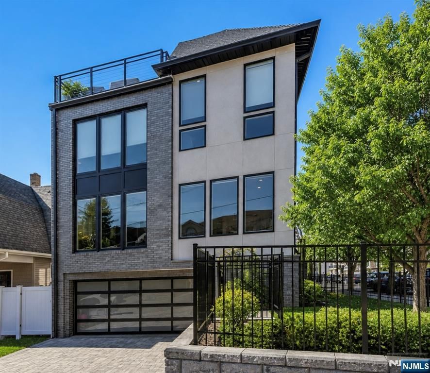 38 Hilliard Avenue 1, Edgewater, NJ 07020