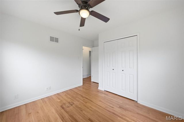 218 Robin Hill Lane, St Louis, MO 63021