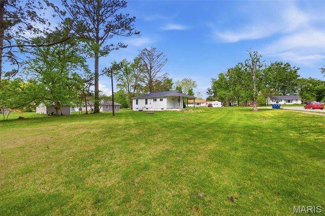 218 Robin Hill Lane, St Louis, MO 63021