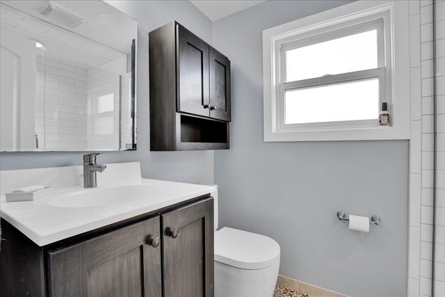 7246 W FITCH Avenue, Chicago, IL 60631