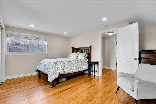 7246 W FITCH Avenue, Chicago, IL 60631