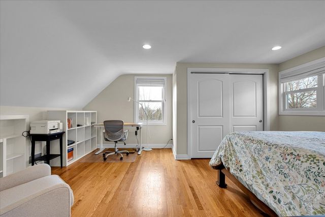 7246 W FITCH Avenue, Chicago, IL 60631