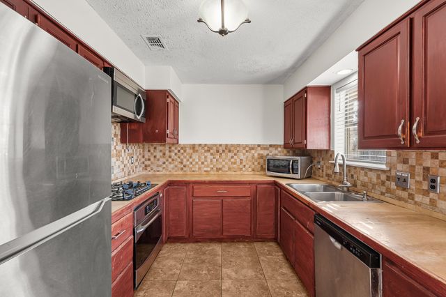 2832 Laramie Street, Irving, TX 75062