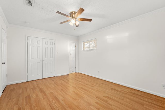 2832 Laramie Street, Irving, TX 75062