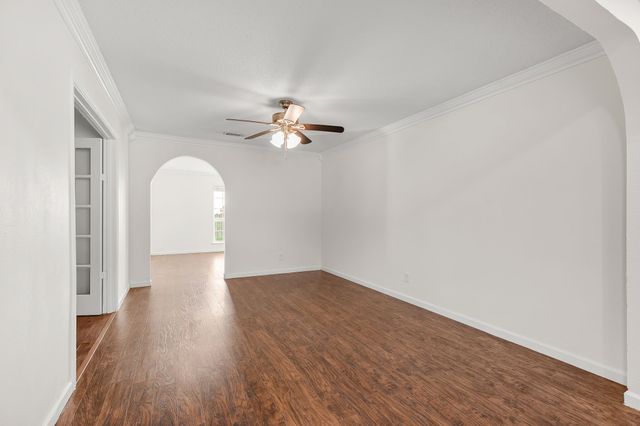 2832 Laramie Street, Irving, TX 75062