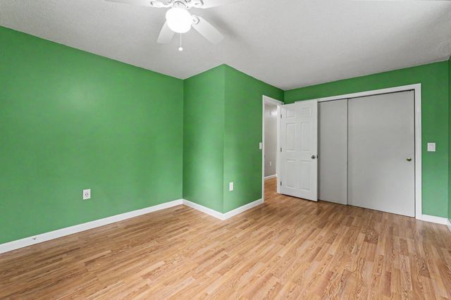 5 Estate Drive, Manchester, NH 03104