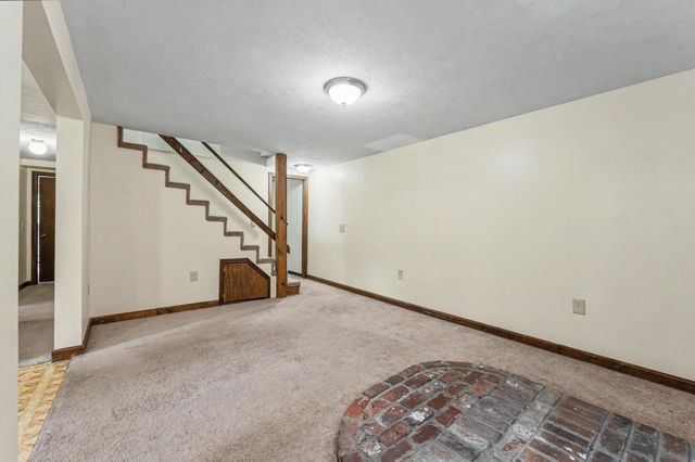 5 Estate Drive, Manchester, NH 03104