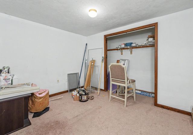 5 Estate Drive, Manchester, NH 03104