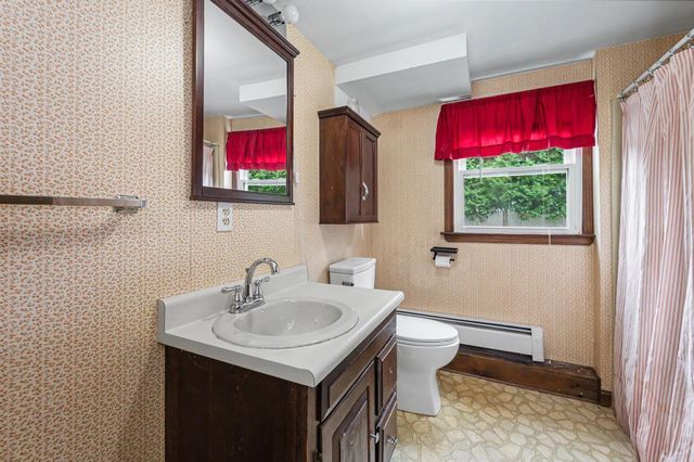 5 Estate Drive, Manchester, NH 03104