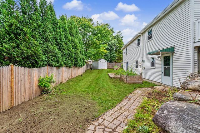 5 Estate Drive, Manchester, NH 03104