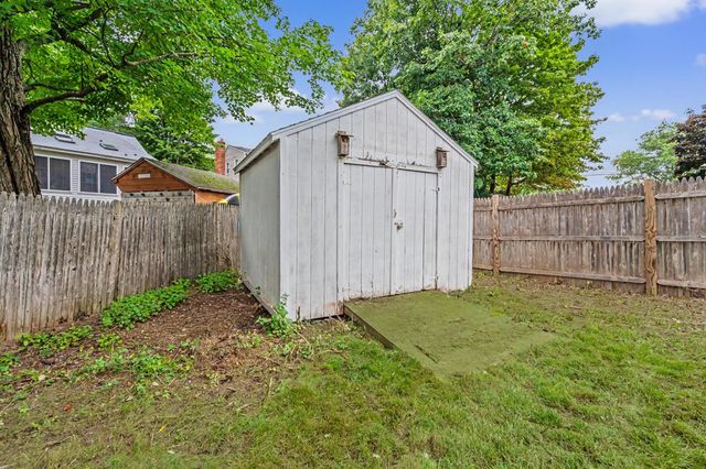 5 Estate Drive, Manchester, NH 03104