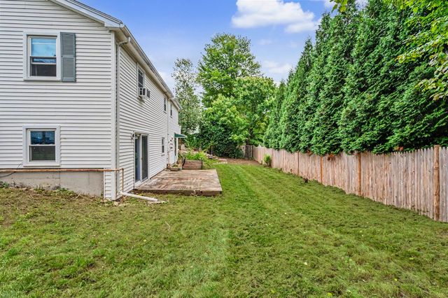 5 Estate Drive, Manchester, NH 03104