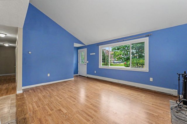 5 Estate Drive, Manchester, NH 03104