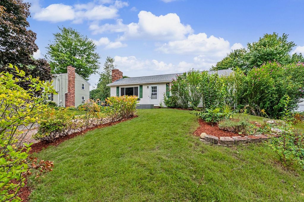 5 Estate Drive, Manchester, NH 03104