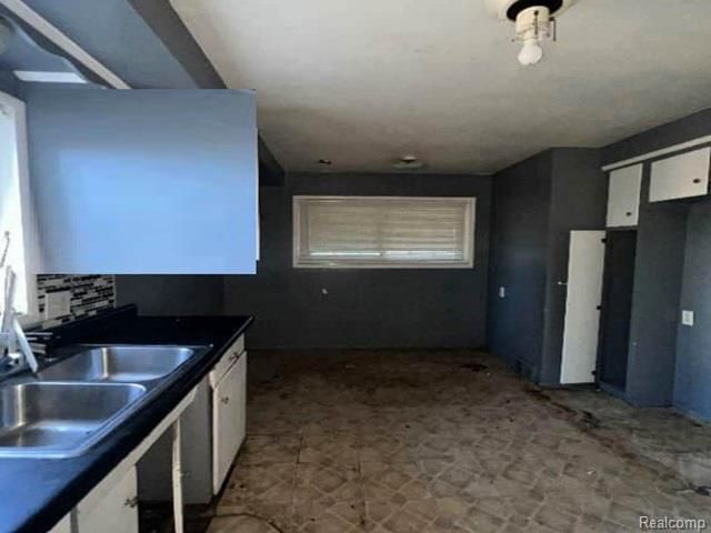 1148 Maurer Avenue, Pontiac, MI 48342