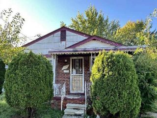 1148 Maurer Avenue, Pontiac, MI 48342