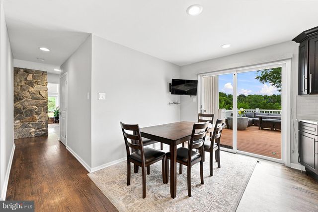 970 BORTONS LANDING RD, Moorestown, NJ 08057