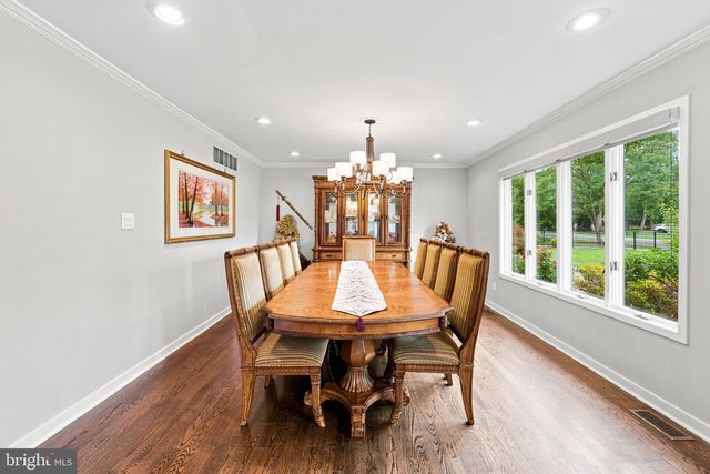 970 BORTONS LANDING RD, Moorestown, NJ 08057