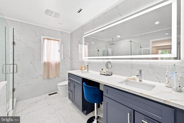 970 BORTONS LANDING RD, Moorestown, NJ 08057