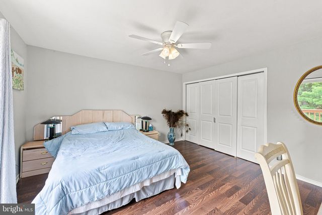 970 BORTONS LANDING RD, Moorestown, NJ 08057