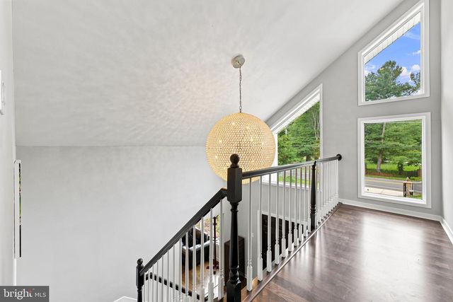 970 BORTONS LANDING RD, Moorestown, NJ 08057