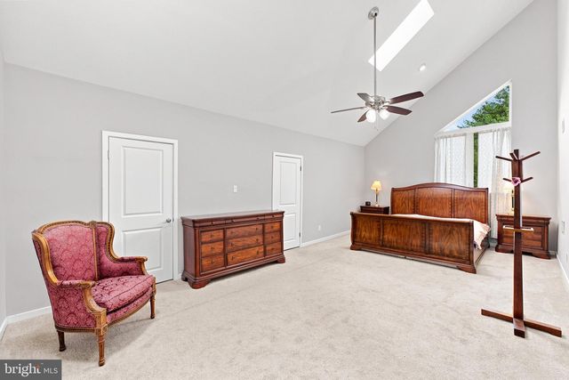 970 BORTONS LANDING RD, Moorestown, NJ 08057