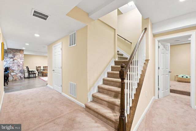 970 BORTONS LANDING RD, Moorestown, NJ 08057