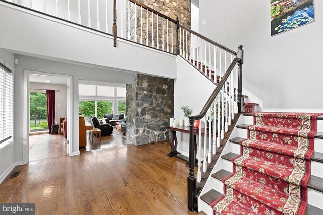 970 BORTONS LANDING RD, Moorestown, NJ 08057