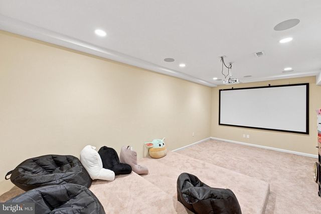 970 BORTONS LANDING RD, Moorestown, NJ 08057