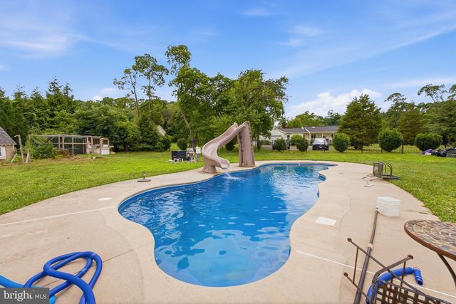 970 BORTONS LANDING RD, Moorestown, NJ 08057