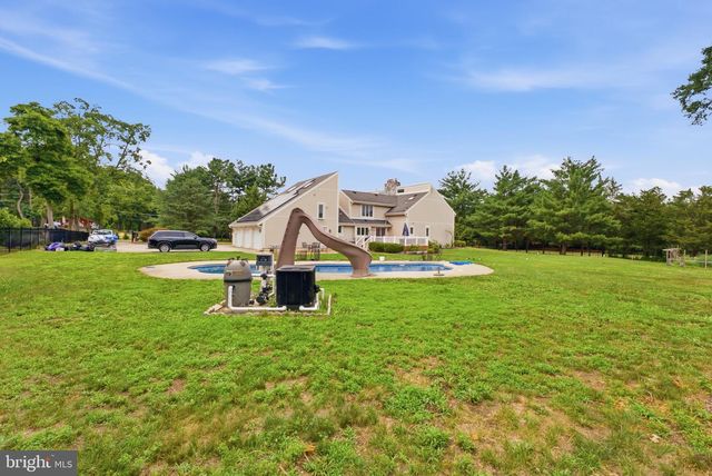 970 BORTONS LANDING RD, Moorestown, NJ 08057