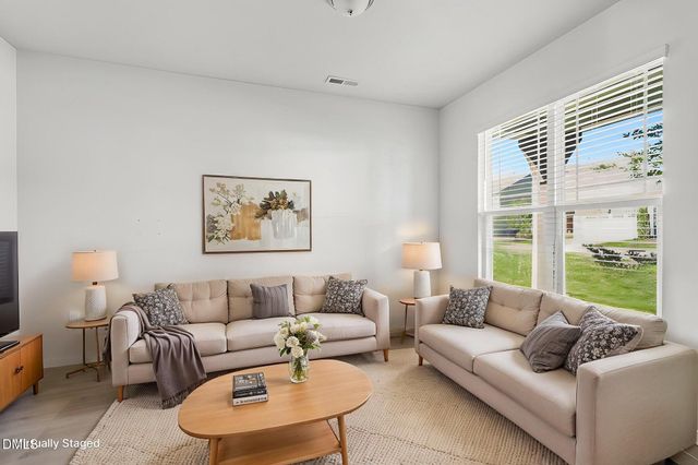 400 W Copenhaver Drive, Clayton, NC 27527