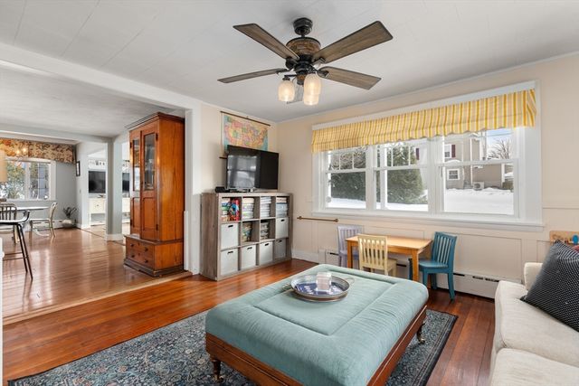 47 Central Street, Southborough, MA 01772