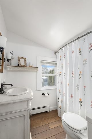 47 Central Street, Southborough, MA 01772