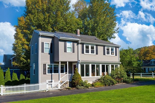 47 Central Street, Southborough, MA 01772