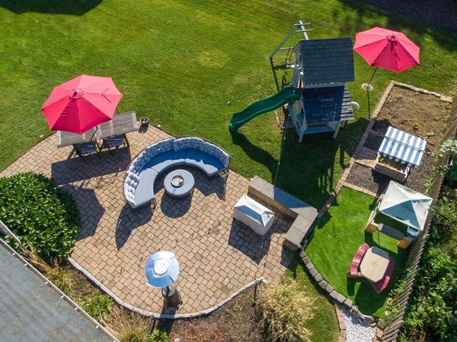 47 Central Street, Southborough, MA 01772