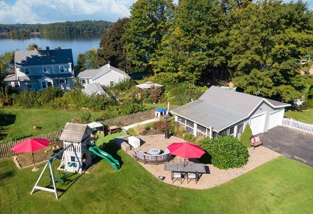 47 Central Street, Southborough, MA 01772