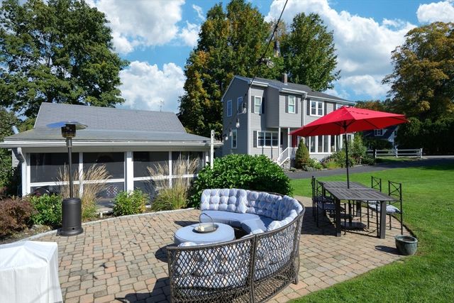 47 Central Street, Southborough, MA 01772