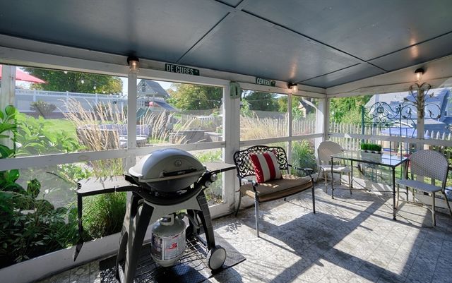 47 Central Street, Southborough, MA 01772