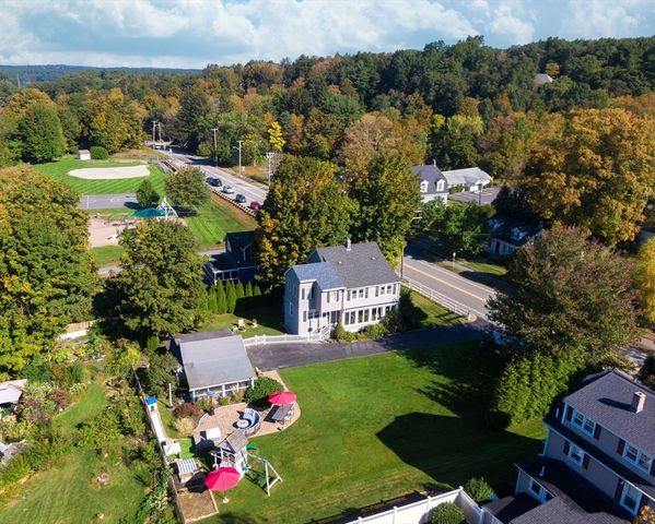 47 Central Street, Southborough, MA 01772