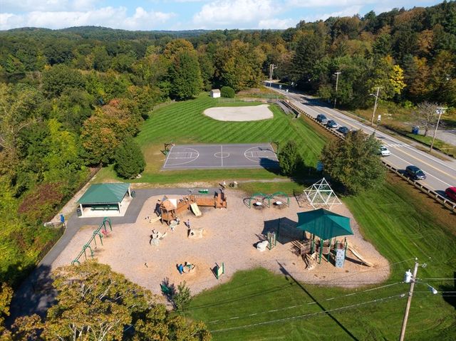 47 Central Street, Southborough, MA 01772